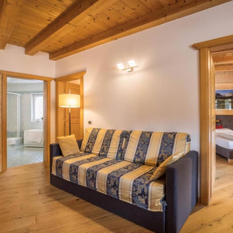 Villa Anita San Vigilio di Marebbe - Appartamento Deluxe con 2 Camere da Letto e Vista Giardino - 15