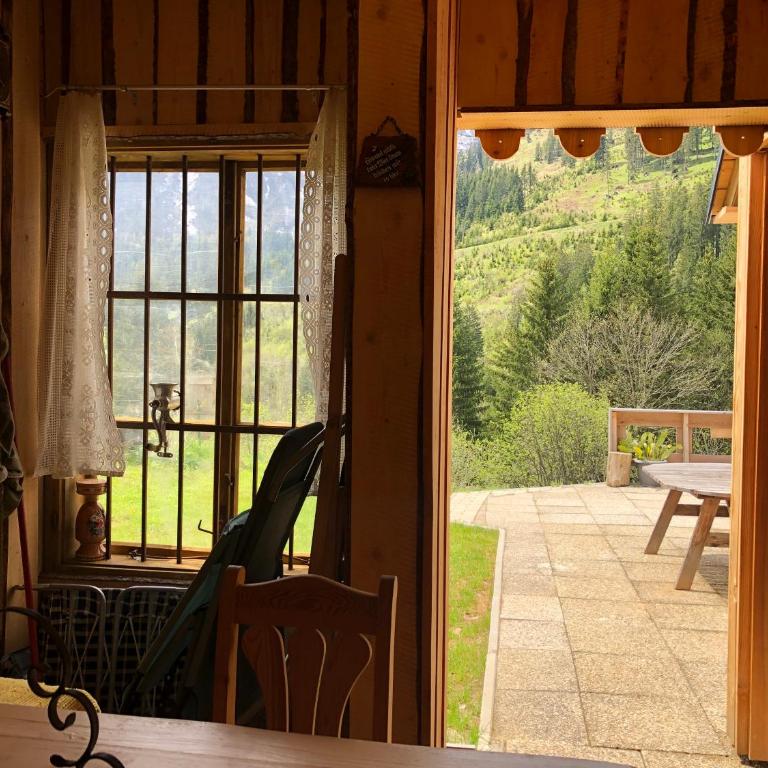 Einser Hütte GesbR - Selbstversorgerhaus für 7 Personen - Haus mit 3 Schlafzimmern - 30
