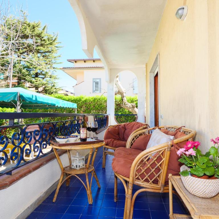 Villa Li Campi - Three-Bedroom House - 11