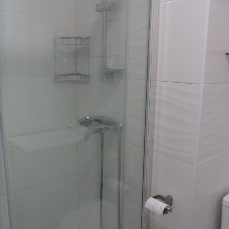 Sunny studio in Piscis building - One-Bedroom Apartment - 8