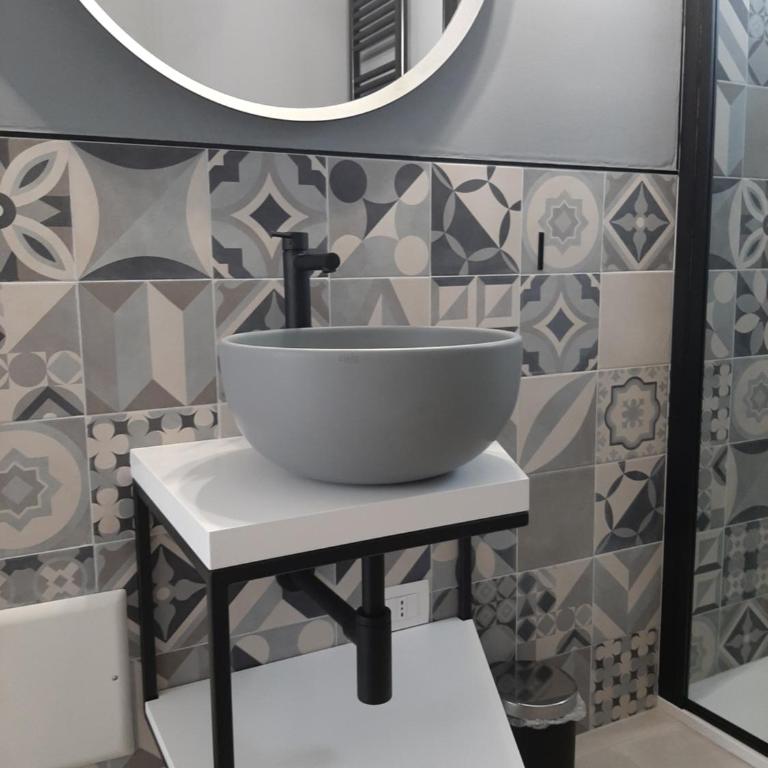 Kore Home - Camera Matrimoniale con Bagno Privato - 7