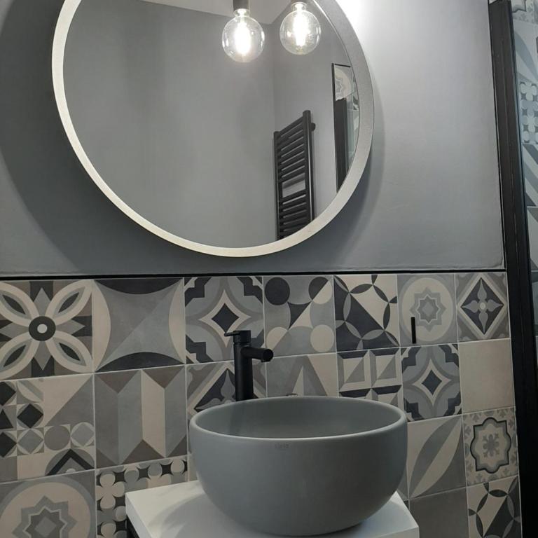 Kore Home - Camera Matrimoniale con Bagno Privato - 12
