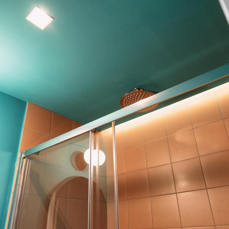 Sorrento Colors&Suites - Deluxe Double or Twin Room with Balcony - 11
