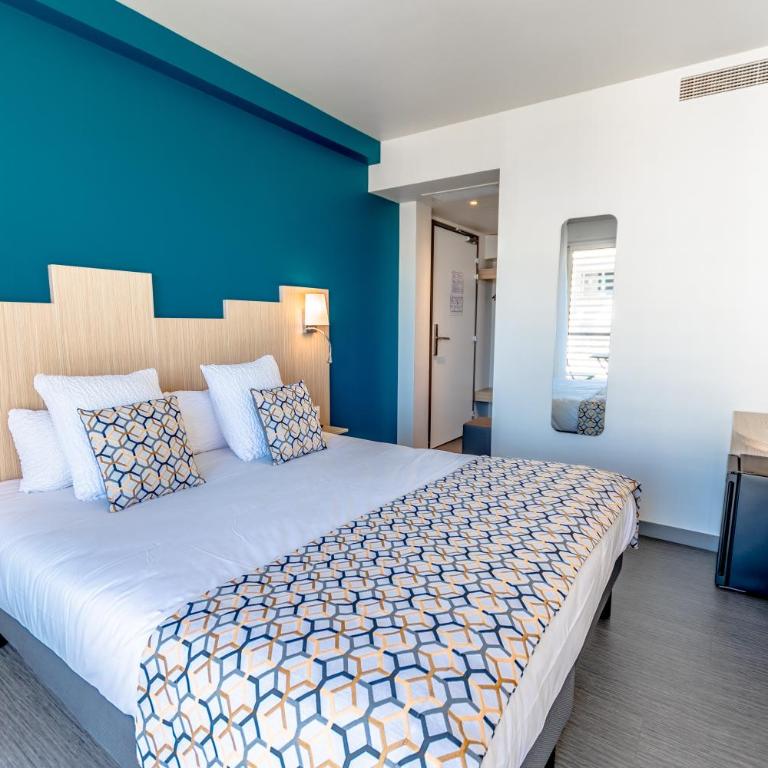 Sure Hotel by Best Western Saint-Raphael Le Dramont - Superior Queen Room with Balcony - Higher Floor/Non-Smoking - 13