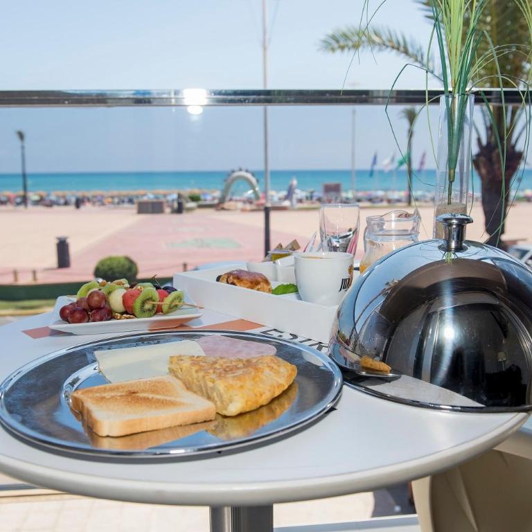 Hotel Boutique Estrella del Mar - Frente al mar, con desayuno, en el centro de Peñíscola - Habitación Doble con vistas al mar - 1 o 2 camas - 3