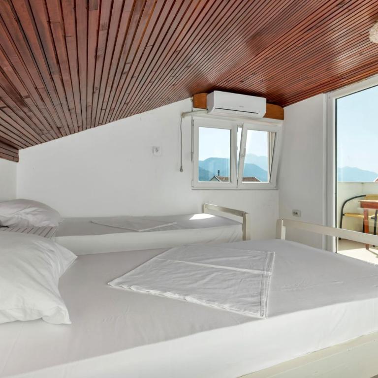 Davidovic Apartments - One-Bedroom Apartment - 11
