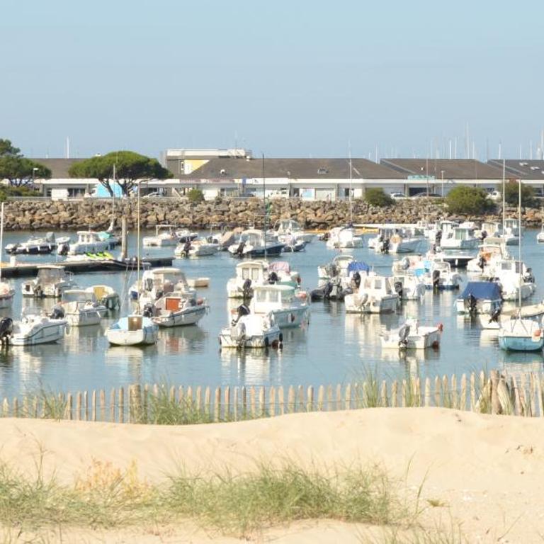 Le CapriBeach by TAH - Top emplacement & Parking - Two-Bedroom Apartment - 21
