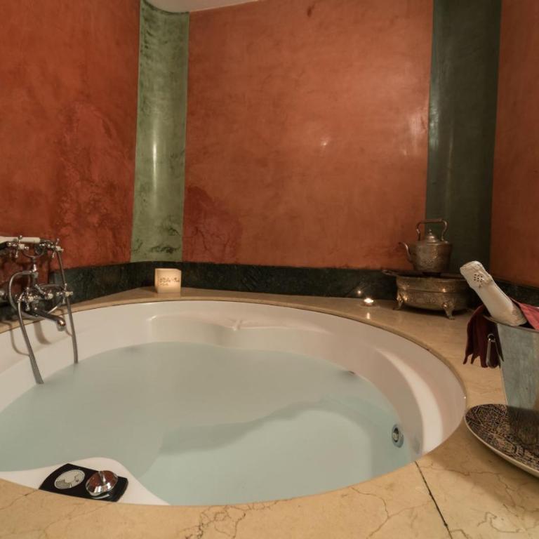 Alcoba del Rey de Sevilla - Queen Suite with Spa Bath - 11