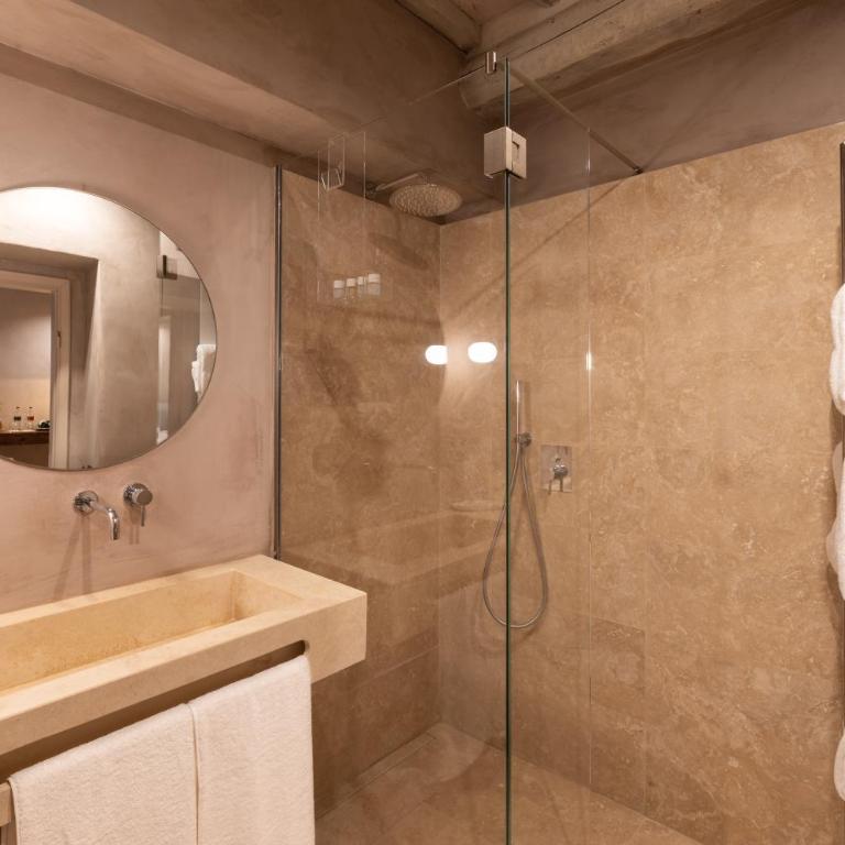 Casa Franci Montalcino - Deluxe Double Room with Castle View - 3