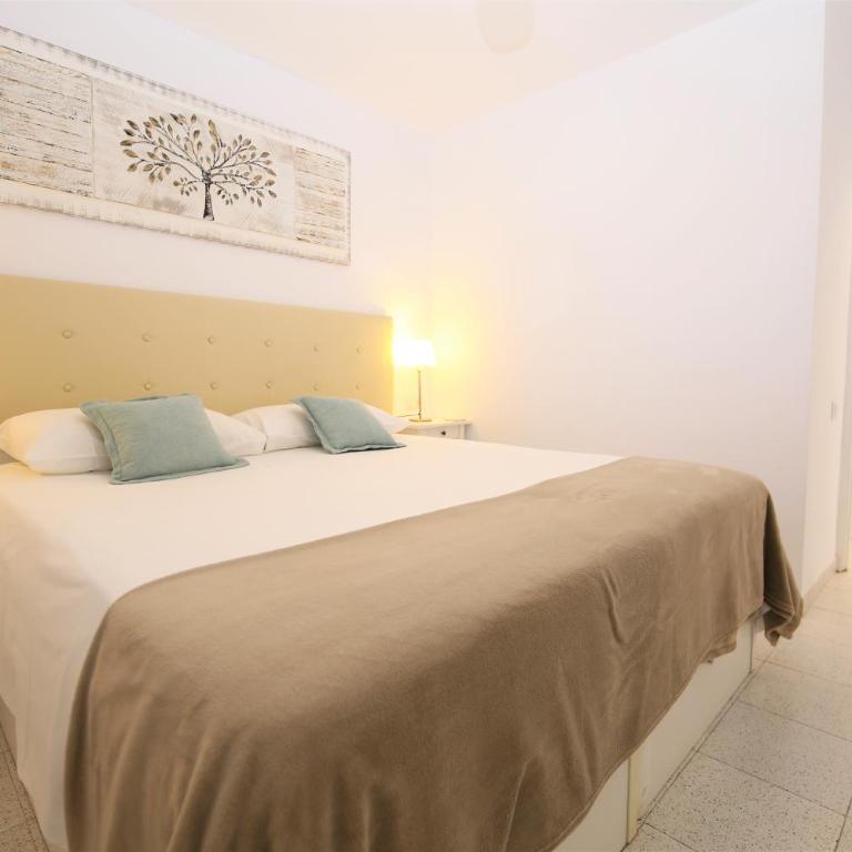 Central Apartment overlooking Yumbo centre with heated pool - Apartamento - 11