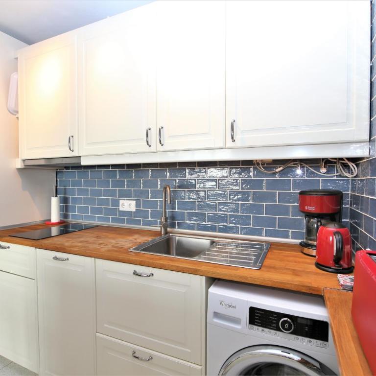 Central Apartment overlooking Yumbo centre with heated pool - Apartamento - 20