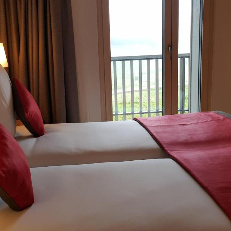 AUBERGE DES GLIERES Plateau des Glières - Chambre Lits Jumeaux avec Vue - 3
