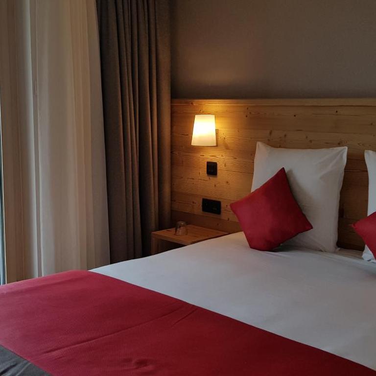AUBERGE DES GLIERES Plateau des Glières - Chambre Double Deluxe avec Balcon - 6