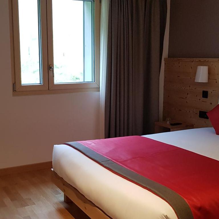 AUBERGE DES GLIERES Plateau des Glières - Suite avec Balcon - 15
