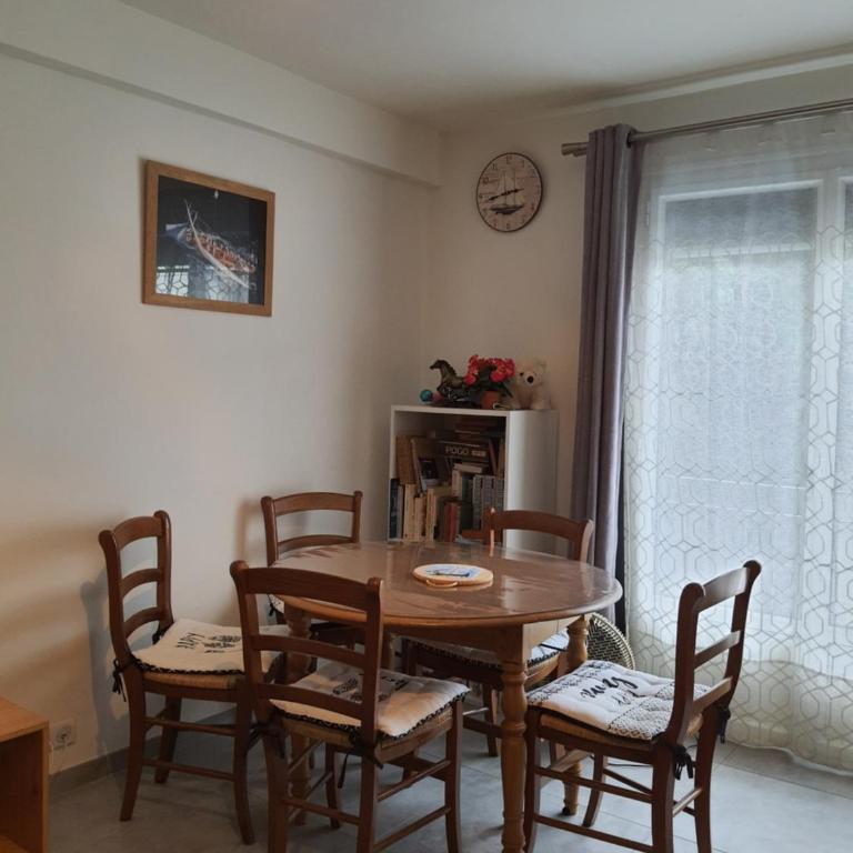 Port Vauban appartement F3 refait à neuf - Appartement 2 Chambres - 38