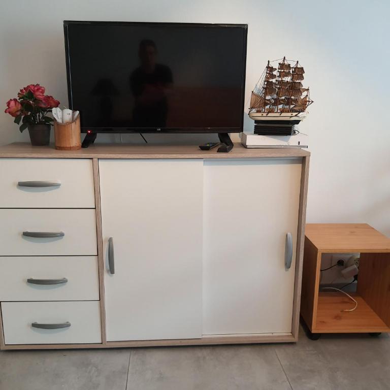 Port Vauban appartement F3 refait à neuf - Appartement 2 Chambres - 41