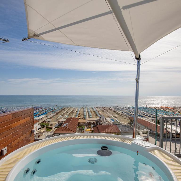 Beachfront Penthouse with private parking - Apartment mit 3 Schlafzimmern - 1