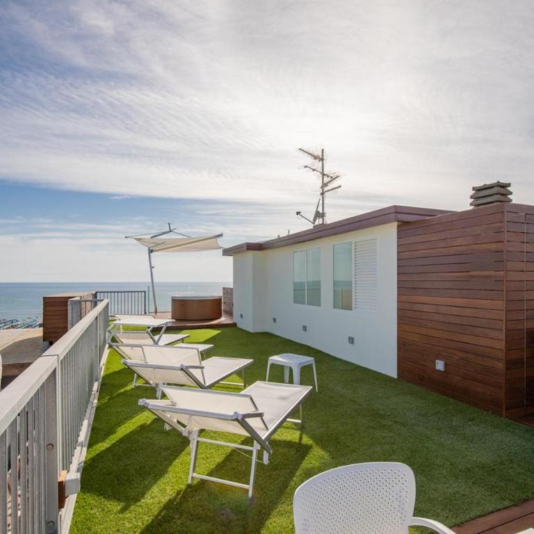 Beachfront Penthouse with private parking - Apartment mit 3 Schlafzimmern - 10