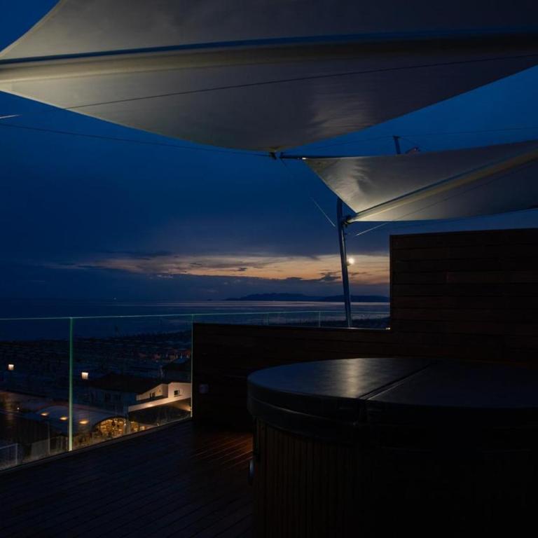 Beachfront Penthouse with private parking - Apartment mit 3 Schlafzimmern - 25