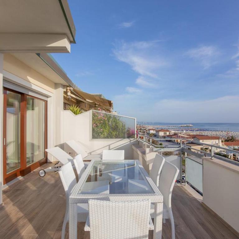 Beachfront Penthouse with private parking - Apartment mit 3 Schlafzimmern - 26