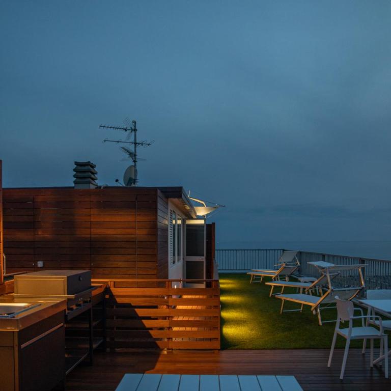 Beachfront Penthouse with private parking - Apartment mit 3 Schlafzimmern - 20