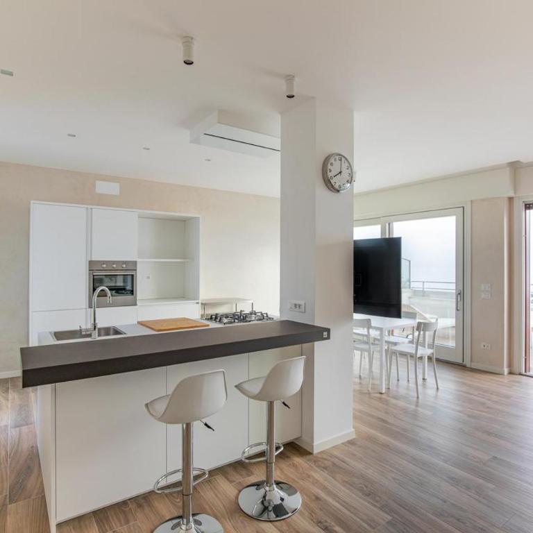 Beachfront Penthouse with private parking - Apartment mit 3 Schlafzimmern - 31