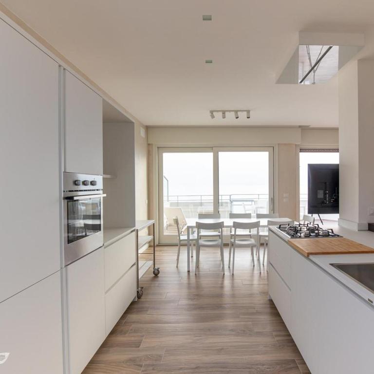 Beachfront Penthouse with private parking - Apartment mit 3 Schlafzimmern - 43