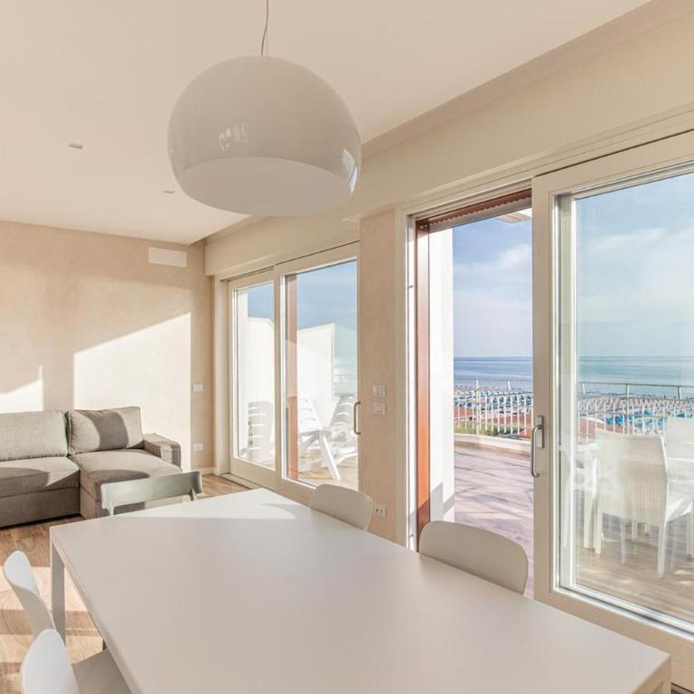Beachfront Penthouse with private parking - Apartment mit 3 Schlafzimmern - 43