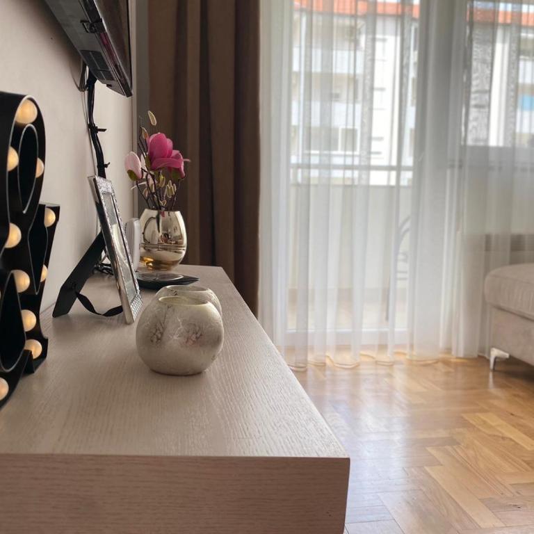 La Perla - One-Bedroom Apartment - 6