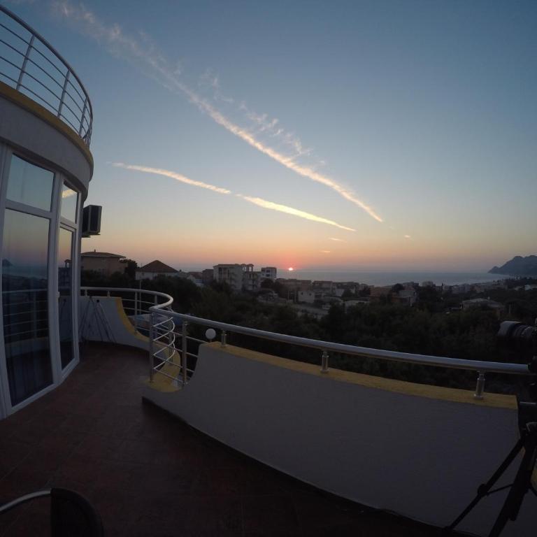 Belvedere Apartments with Seaview - Deluxe Apartment - 26