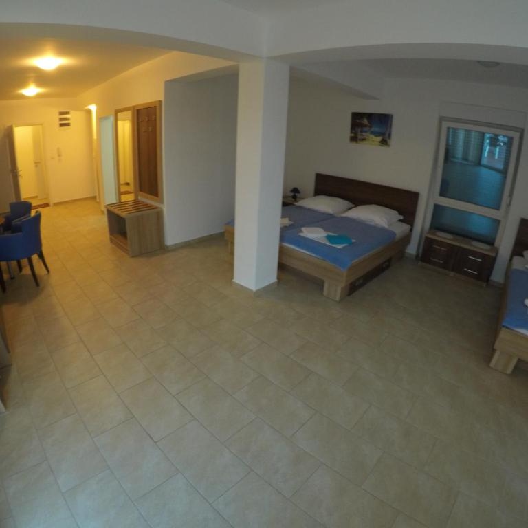 Belvedere Apartments with Seaview - Deluxe Apartment - 3