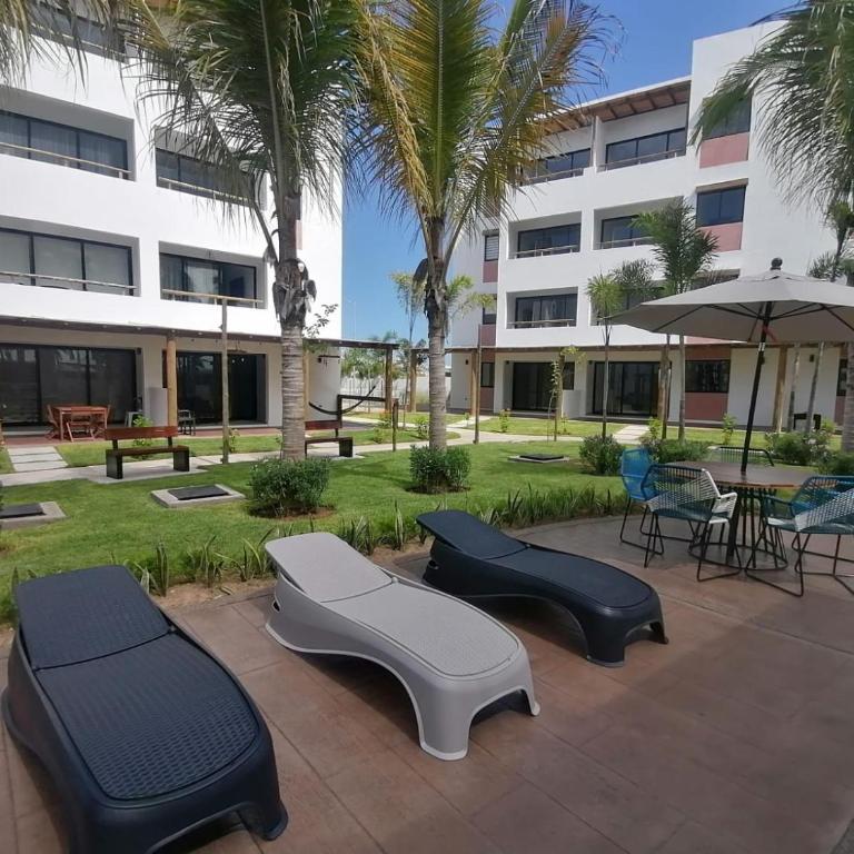 Modern Decor Apartment near ocean - Two-Bedroom Apartment - 35