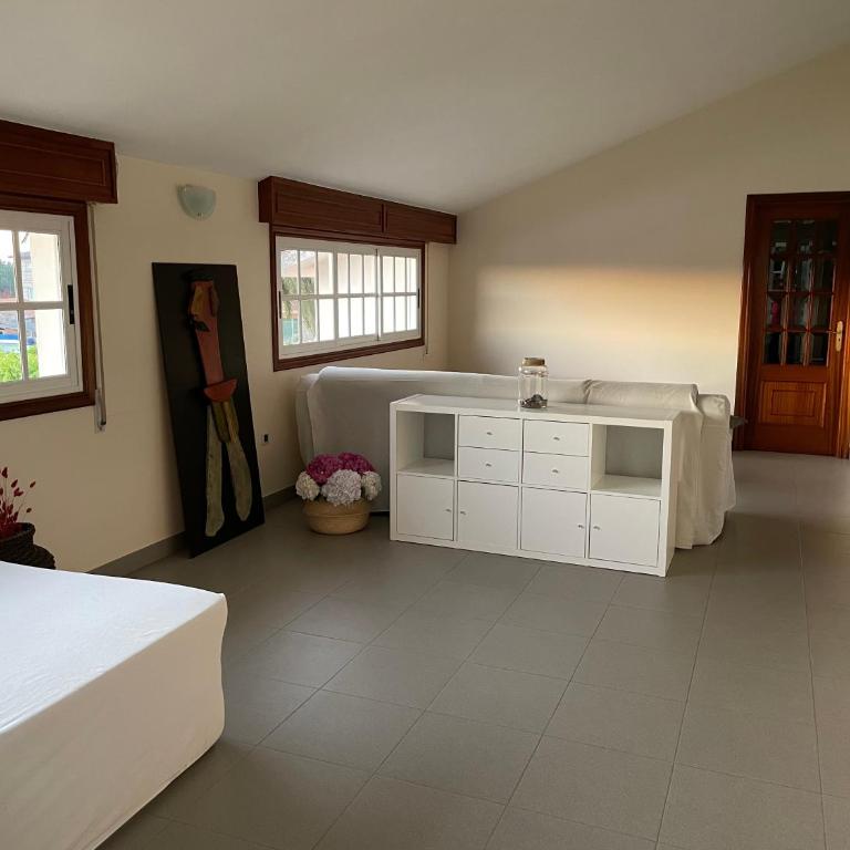 Tranquilidad con piscina en Casa Nantes en Sanxenxo - Casa de 3 dormitorios - 4