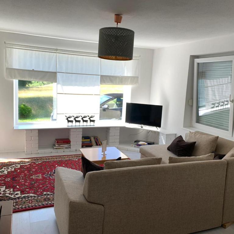 Sonnhügel Apartments - Ferienwohnungen - Apartment mit 1 Schlafzimmer und Terrasse - 11