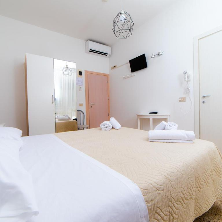 Hotel 21 Riccione - Small Double Room - 2