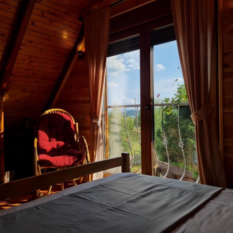 Mountain Star - Three-Bedroom House - 21