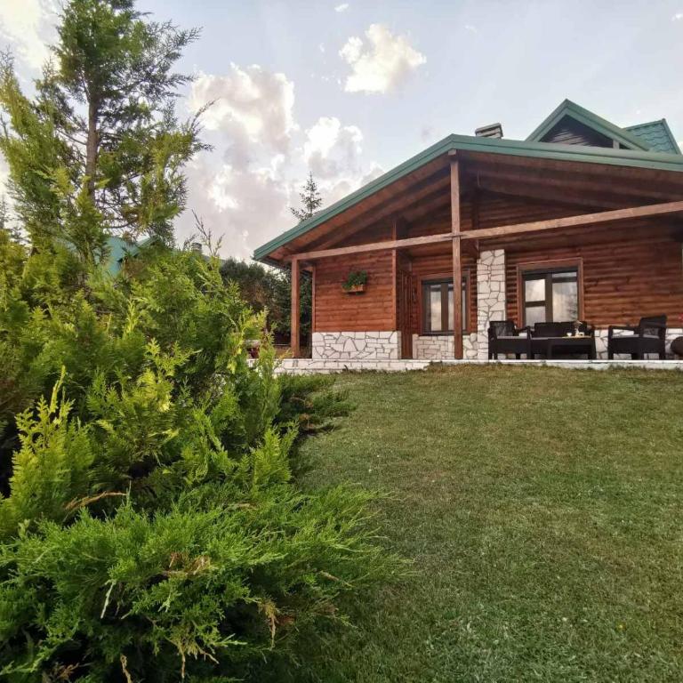 Mountain Star - Three-Bedroom House - 30