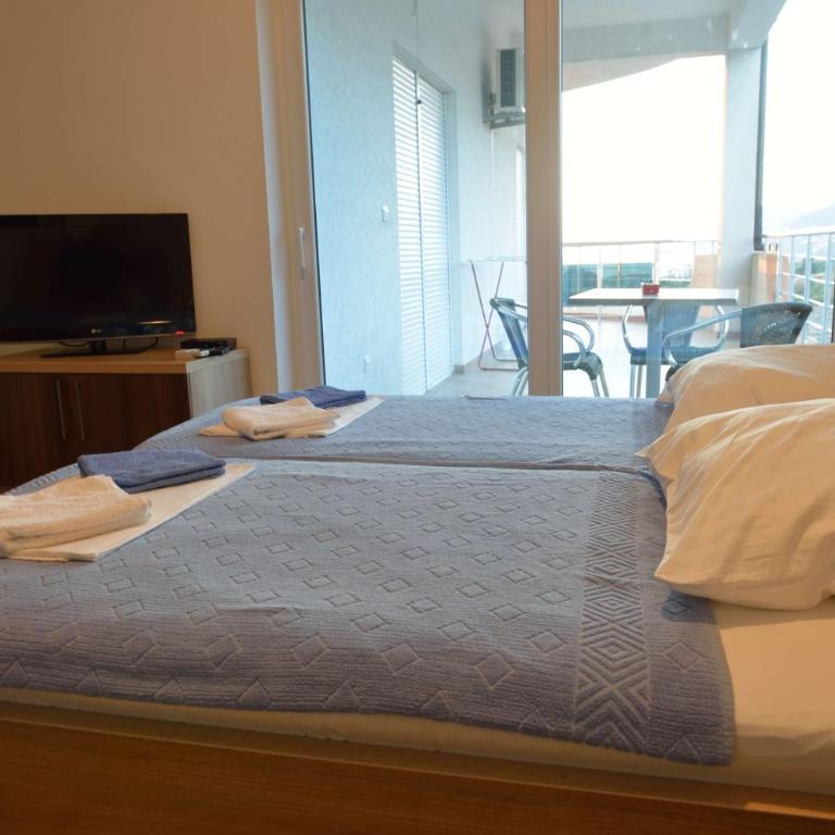 Belvedere Apartments with Seaview - Studio with Sea View - 13