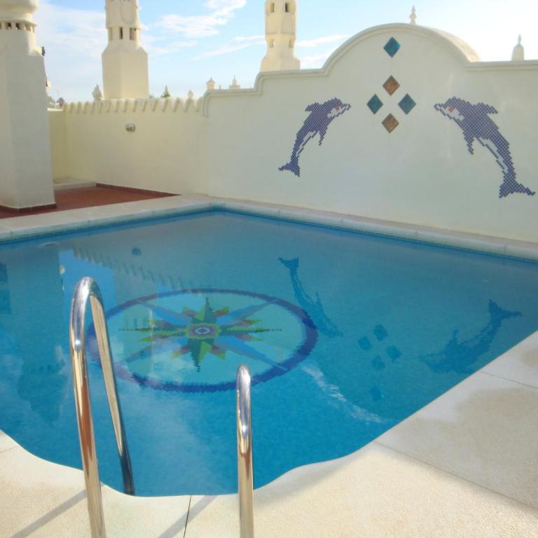 Capaldi Luxury Holiday Rentals Puerto Marina Benalmadena - Apartment - 4