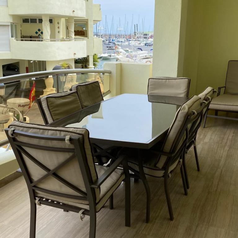 Capaldi Luxury Holiday Rentals Puerto Marina Benalmadena - Apartment - 8