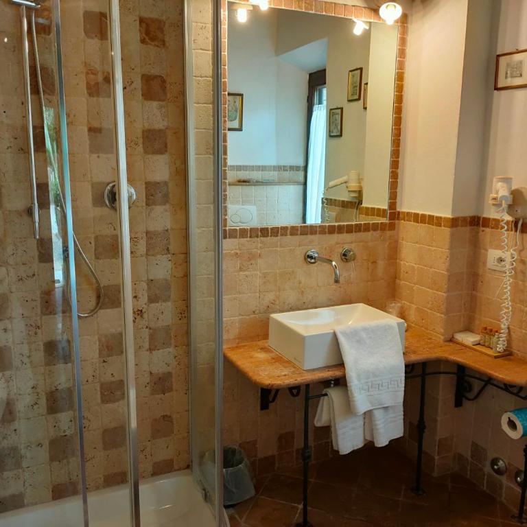 Agriturismo Casanova di Pescille - Camera Tripla - 5