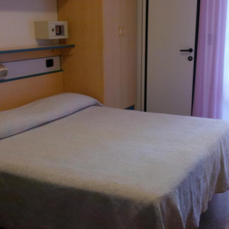 Hotel Trocadero - Dreibettzimmer - 3