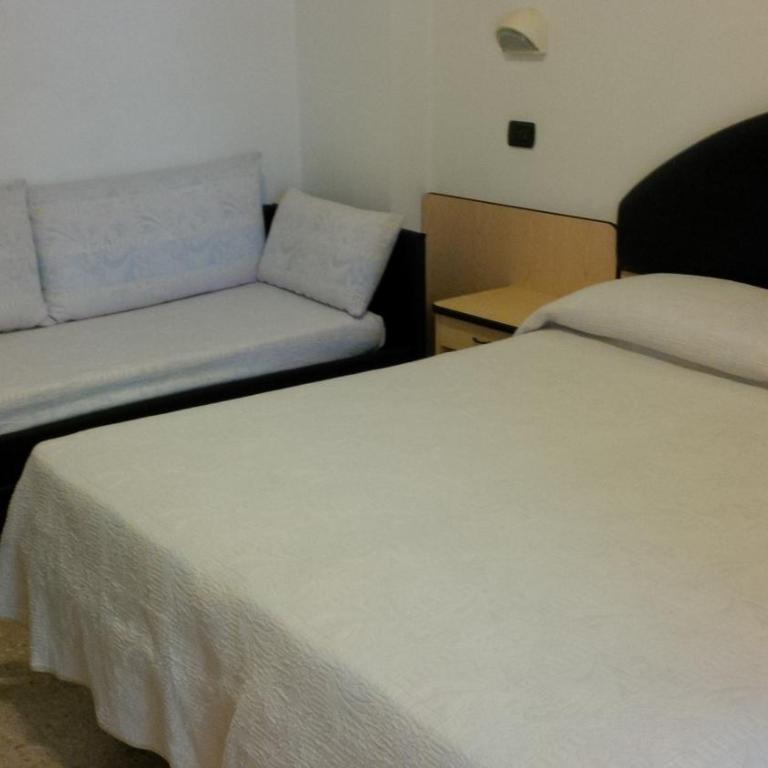 Hotel Trocadero - Vierbettzimmer - 2