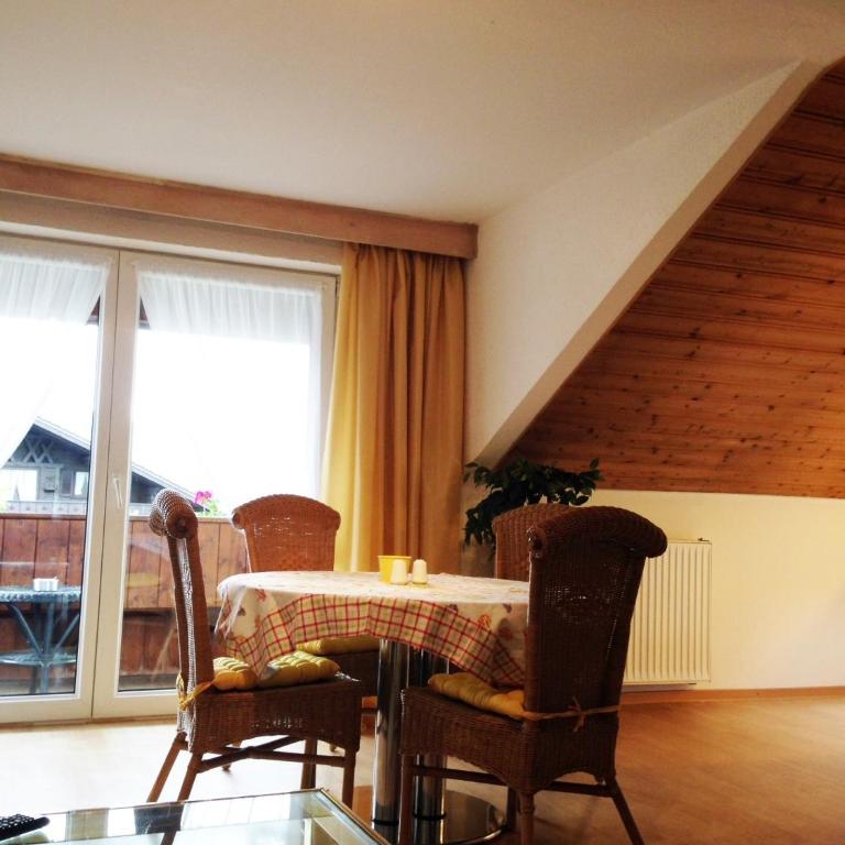 Ferienwohnung Gruß aus Partenkirchen - Apartment mit Blick auf die Berge - 13