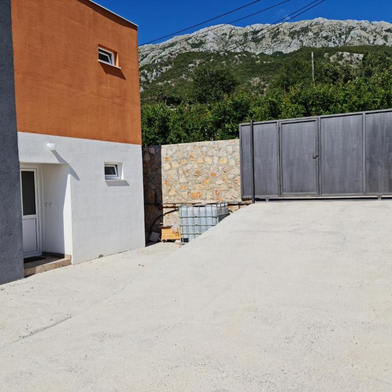 Apartman Nikocevic 2 - Two-Bedroom Villa - 16