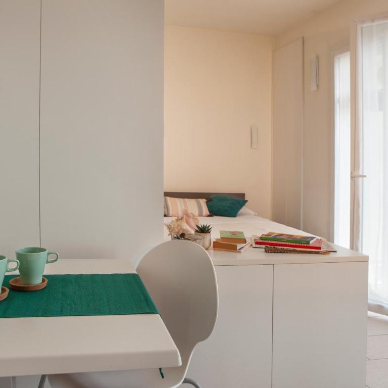 Residence Sunrise - Monolocale con Balcone - 10