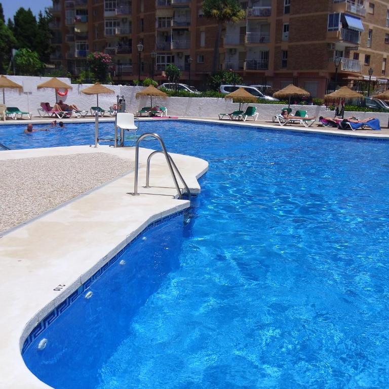 Sunny studio in Piscis building - One-Bedroom Apartment - 11