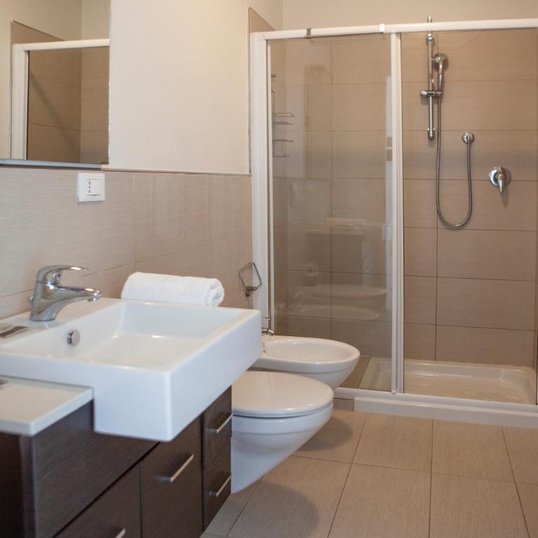 Residence Sunrise - Attico con 2 Camere da Letto e Balcone - 9