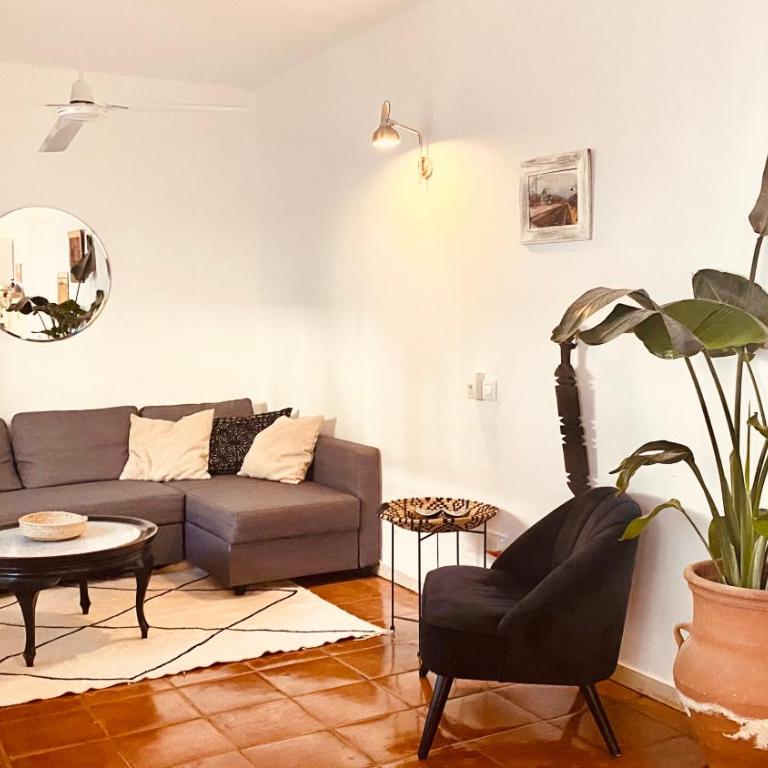 Amplio y con encanto en el centro histórico - Apartamento de 2 dormitorios - 6