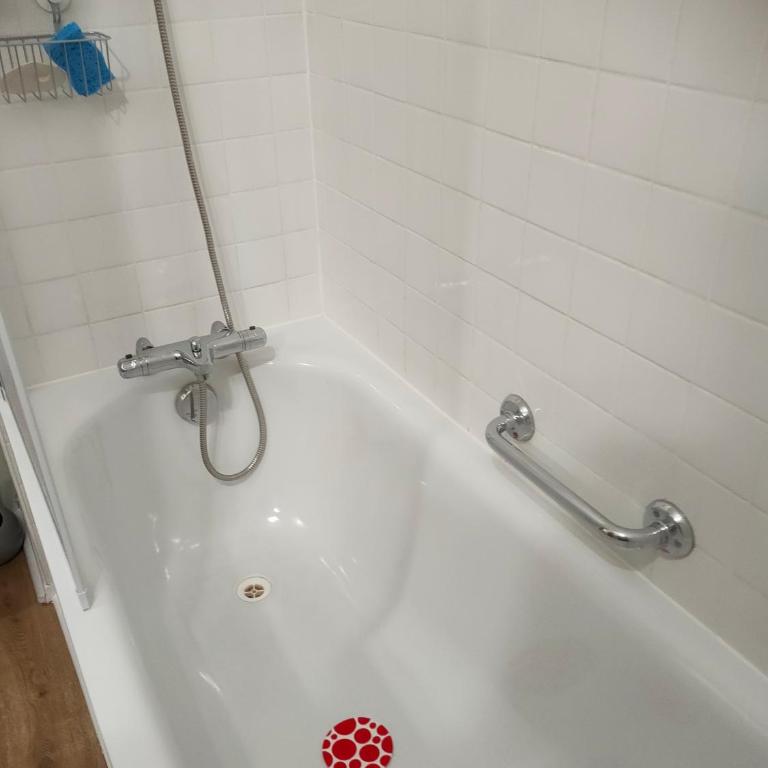 Risoul Appartement Rénové Piscine Balcons de Sirius - Appartement - 38